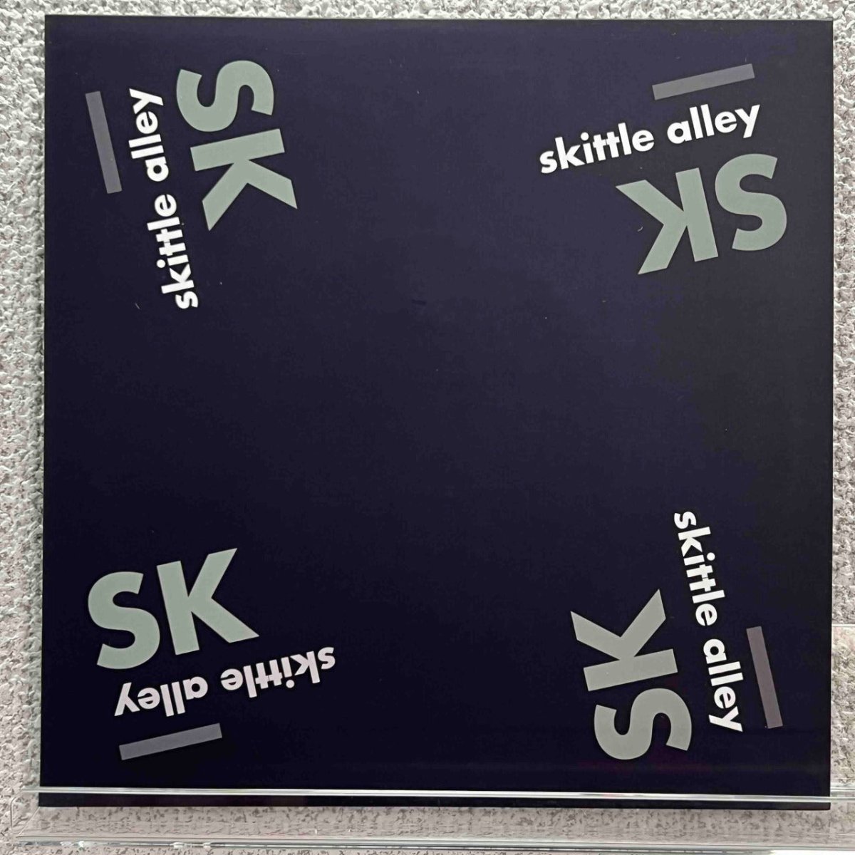 Skittle Alley / The Tomatometers - I Must Confess / You Don't Know Us - preppy records